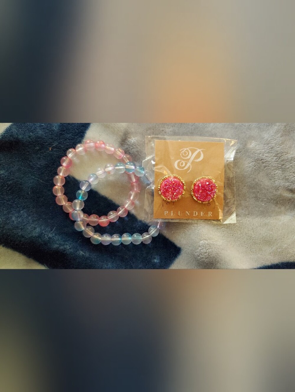 NWT Plunder Design Hot Pink Iridescent Druzy Stud Earrings Gold Trim